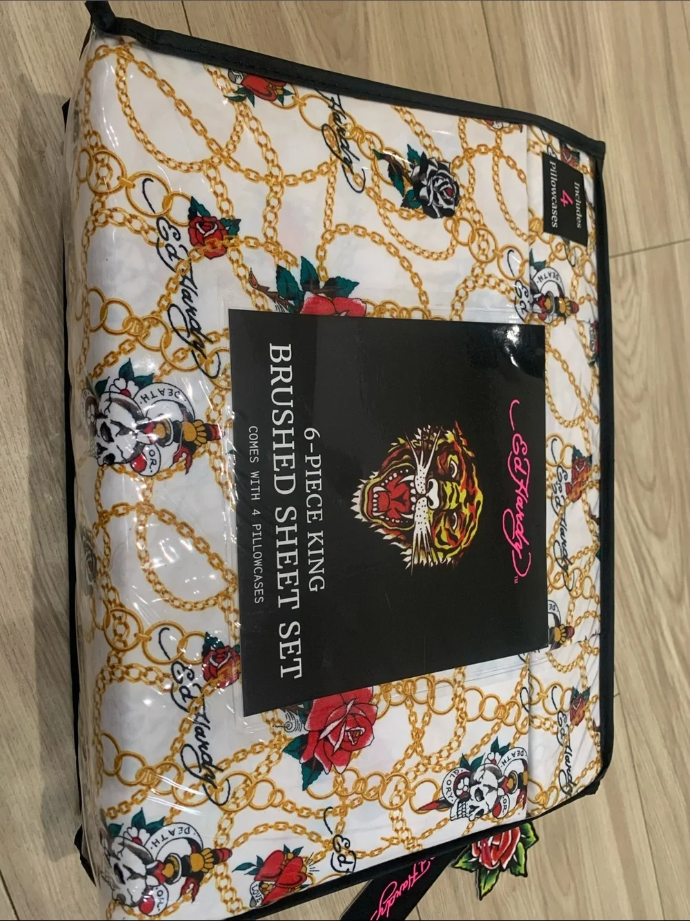 Ed Hardy KING sized White Sheet Set with Red Roses & Gold Chain Motif